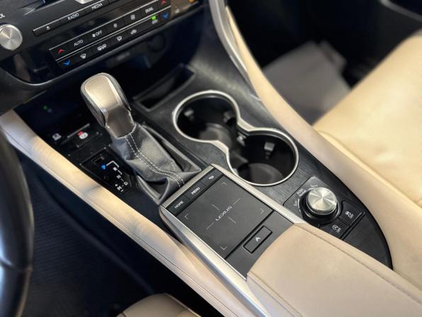 Lexus RX IV Рестайлинг с пробегом 2020 года, цена 4 695 000 рублей, 111530 км, внедорожник, Автокод Объявления