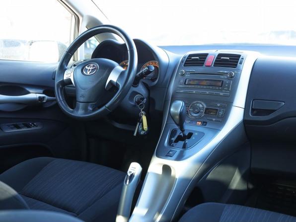 Toyota Auris I с пробегом 2008 года, цена 699 000 рублей, 133218 км, хэтчбек, Автокод Объявления