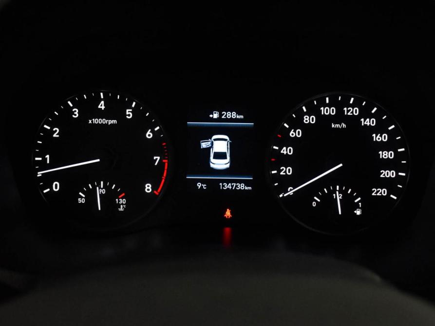 Hyundai Solaris II Санкт-Петербург  - изображение 16