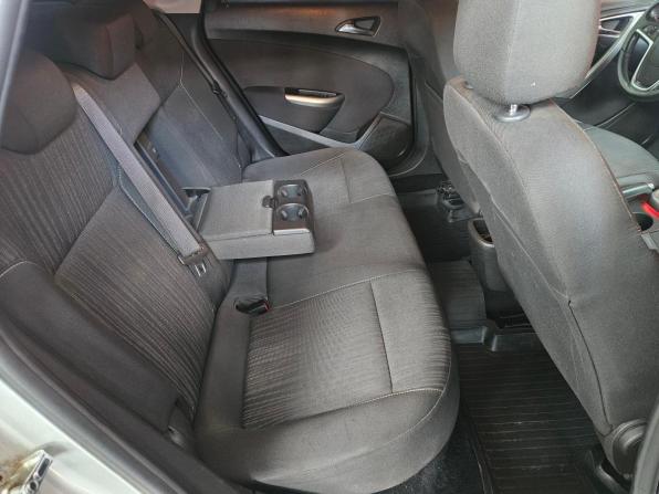 Opel Astra J с пробегом 2010 года, цена 385 000 рублей, 313122 км, хэтчбек, Автокод Объявления