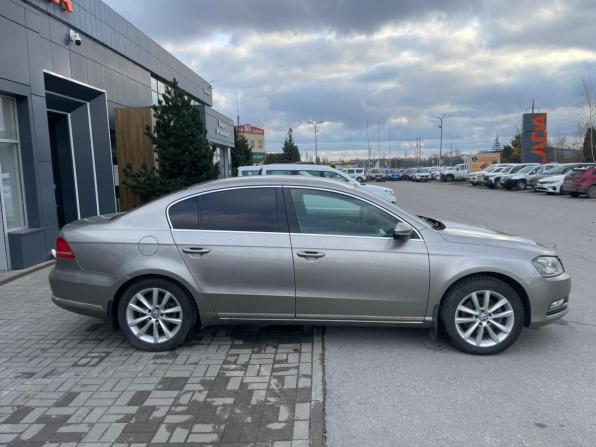 Volkswagen Passat B7 с пробегом 2013 года, цена 1 050 000 рублей, 161500 км, седан, Автокод Объявления