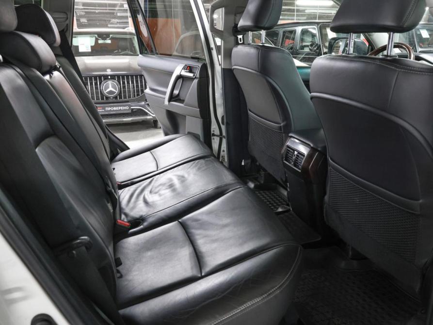 Toyota Land Cruiser Prado 150 Series Рестайлинг 1 Москва  - изображение 13