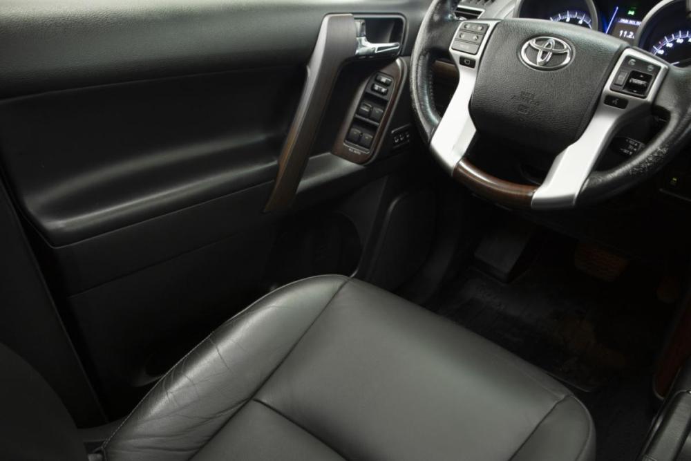 Toyota Land Cruiser Prado 150 Series Рестайлинг 1 Москва  - изображение 17