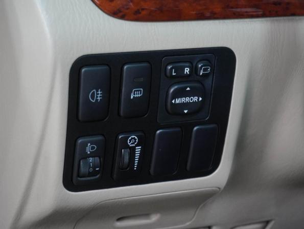 Toyota Land Cruiser Prado 120 Series Рестайлинг с пробегом 2007 года, цена 2 199 000 рублей, 281184 км, внедорожник, Автокод Объявления
