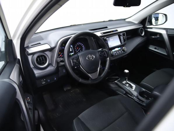 Toyota RAV4 IV (XA40) Рестайлинг с пробегом 2017 года, цена 1 950 000 рублей, 211071 км, внедорожник, Автокод Объявления