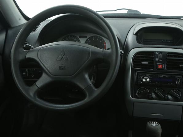 Mitsubishi Carisma I Рестайлинг с пробегом 2003 года, цена 117 000 рублей, 275000 км, лифтбек, Автокод Объявления
