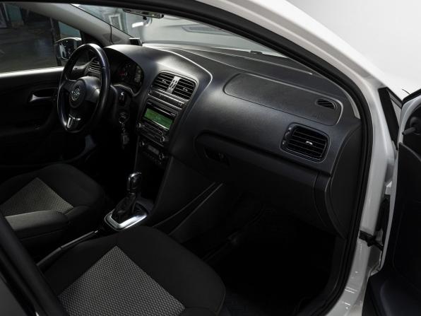Volkswagen Polo V с пробегом 2014 года, цена 859 000 рублей, 121987 км, хэтчбек, Автокод Объявления