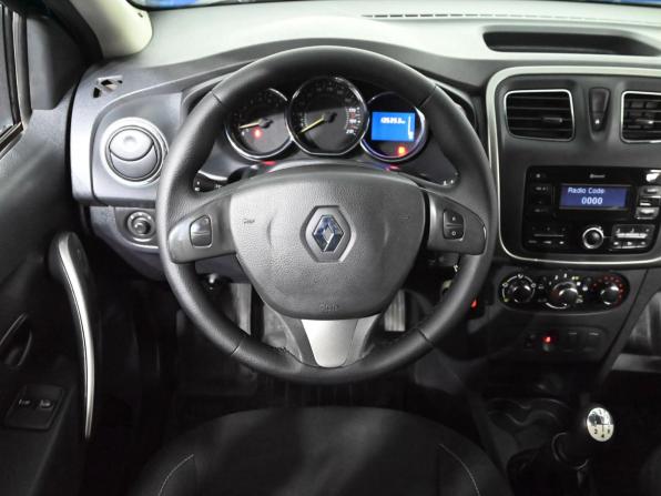 Renault Sandero II с пробегом 2017 года, цена 980 000 рублей, 135351 км, хэтчбек, Автокод Объявления