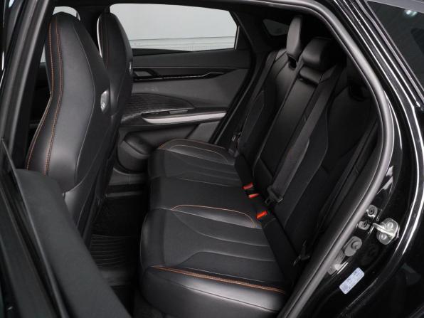 Changan UNI-V I с пробегом 2024 года, цена 2 470 000 рублей, 13708 км, лифтбек, Автокод Объявления