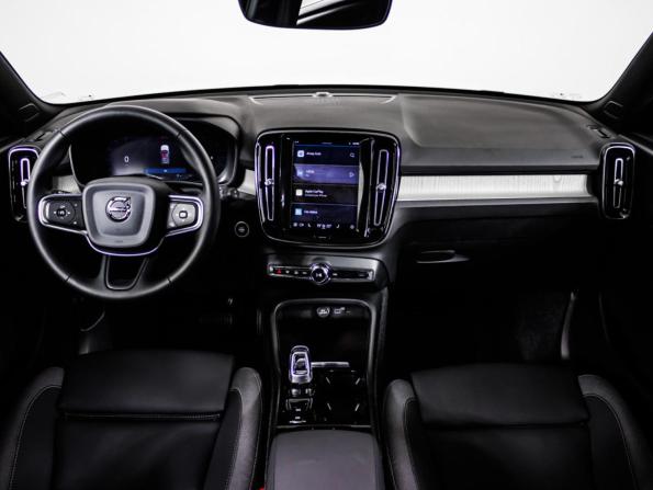 Volvo XC40 I Рестайлинг с пробегом 2024 года, цена 4 657 802 рубля, 55 км, внедорожник, Автокод Объявления