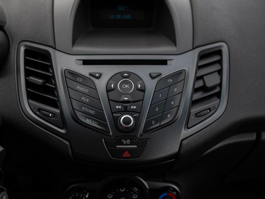 Ford Fiesta Mk6 Рестайлинг Сочи  - изображение 14