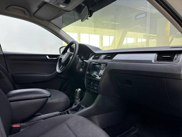 Skoda Rapid I Рестайлинг с пробегом 2019 года, цена 1 390 000 рублей, 69100 км, лифтбек, Автокод Объявления