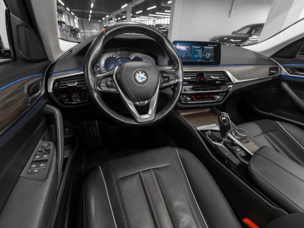 BMW 5 серии VII (G30/G31/G38) с пробегом 2017 года, цена 3 640 000 рублей, 94165 км, седан, Автокод Объявления