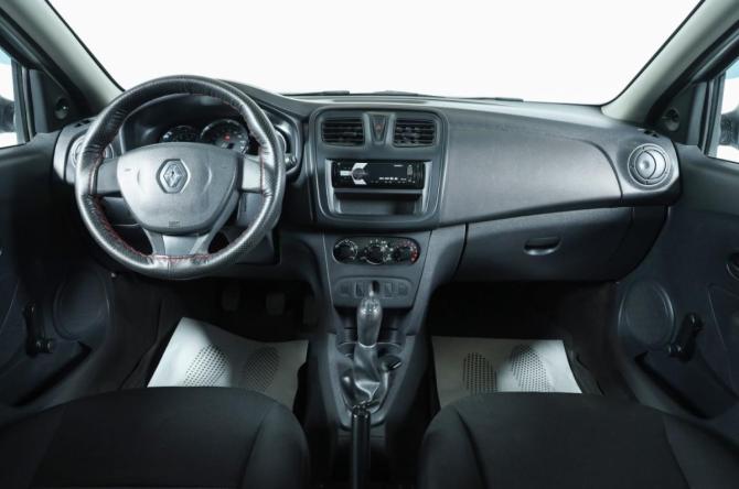 Renault Sandero II с пробегом 2016 года, цена 769 000 рублей, 95000 км, хэтчбек, Автокод Объявления