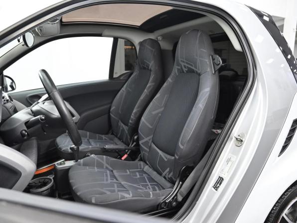 Smart Fortwo II с пробегом 2009 года, цена 599 000 рублей, 194000 км, хэтчбек, Автокод Объявления