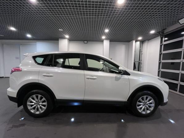 Toyota RAV4 IV (XA40) Рестайлинг с пробегом 2016 года, цена 2 349 000 рублей, 118500 км, внедорожник, Автокод Объявления