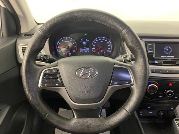 Hyundai Solaris II Рестайлинг с пробегом 2021 года, цена 1 453 600 рублей, 112462 км, седан, Автокод Объявления