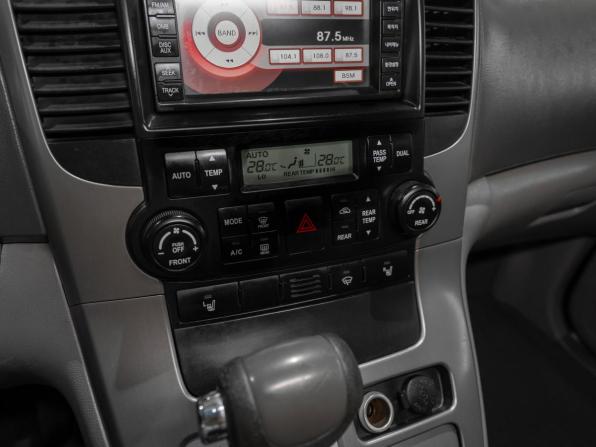 Kia Carnival II с пробегом 2010 года, цена 975 000 рублей, 293569 км, минивэн, Автокод Объявления