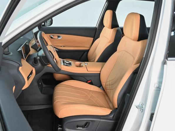 Geely Galaxy Starship 7 с пробегом 2025 года, цена 3 259 000 рублей, 65 км, внедорожник, Автокод Объявления