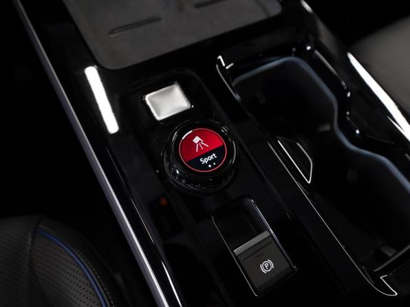 Volkswagen Tavendor I Рестайлинг с пробегом 2026 года, цена 5 800 000 рублей, 82 км, внедорожник, Автокод Объявления