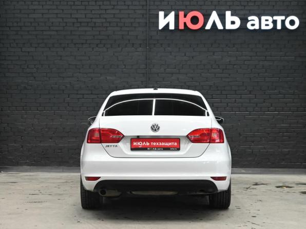 Volkswagen Jetta VI с пробегом 2013 года, цена 920 000 рублей, 197230 км, седан, Автокод Объявления