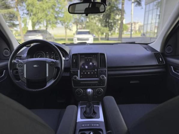 Land Rover Freelander II Рестайлинг 2 с пробегом 2014 года, цена 1 720 000 рублей, 181986 км, внедорожник, Автокод Объявления
