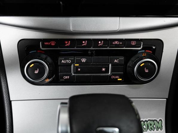 Volkswagen Passat B6 с пробегом 2010 года, цена 695 000 рублей, 280482 км, седан, Автокод Объявления