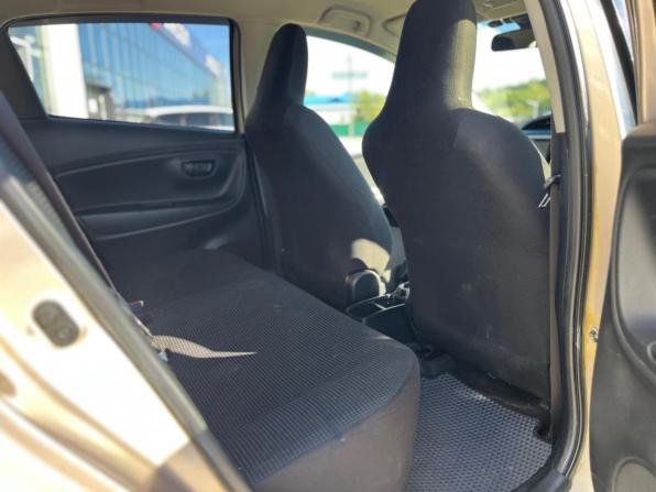 Toyota Vitz III (XP130) Рестайлинг с пробегом 2016 года, цена 925 000 рублей, 111931 км, хэтчбек, Автокод Объявления