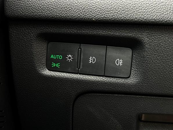 Skoda Octavia IV (A8) с пробегом 2021 года, цена 2 097 400 рублей, 127562 км, лифтбек, Автокод Объявления