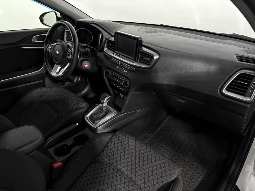 Kia Ceed III Санкт-Петербург  - изображение 14