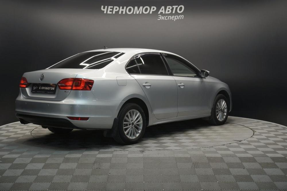 Volkswagen Jetta VI Крым  - изображение 5