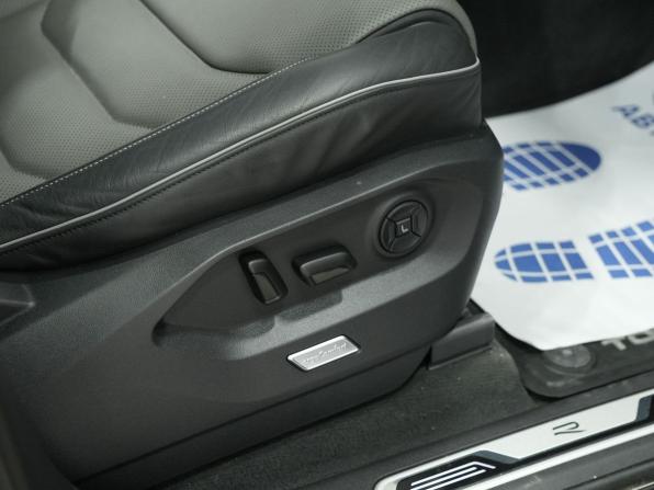 Volkswagen Touareg III с пробегом 2022 года, цена 8 840 000 рублей, 28700 км, внедорожник, Автокод Объявления