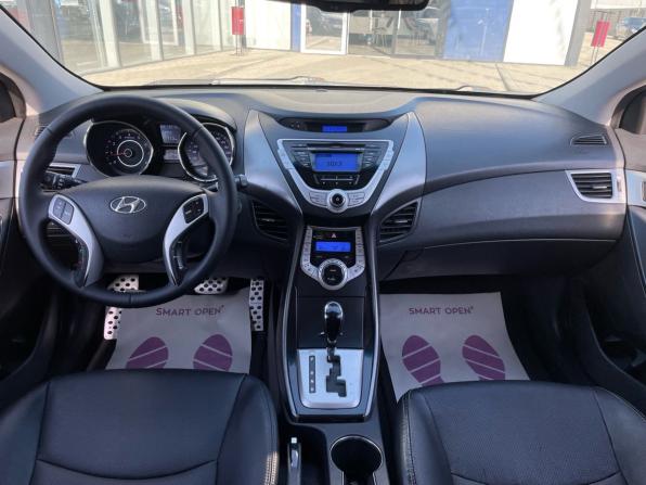 Hyundai Avante V с пробегом 2011 года, цена 1 050 000 рублей, 148000 км, седан, Автокод Объявления