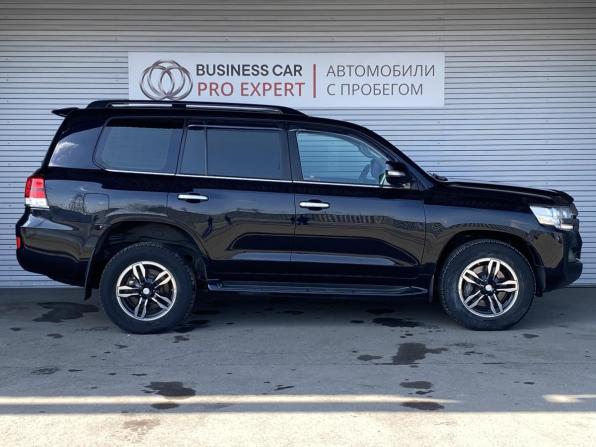 Toyota Land Cruiser 200 Series Рестайлинг 2 с пробегом 2016 года, цена 5 750 000 рублей, 170932 км, внедорожник, Автокод Объявления