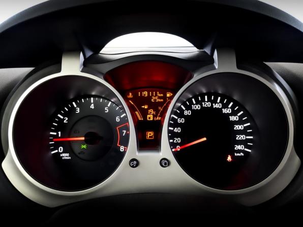 Nissan Juke I с пробегом 2013 года, цена 1 015 000 рублей, 119107 км, внедорожник, Автокод Объявления