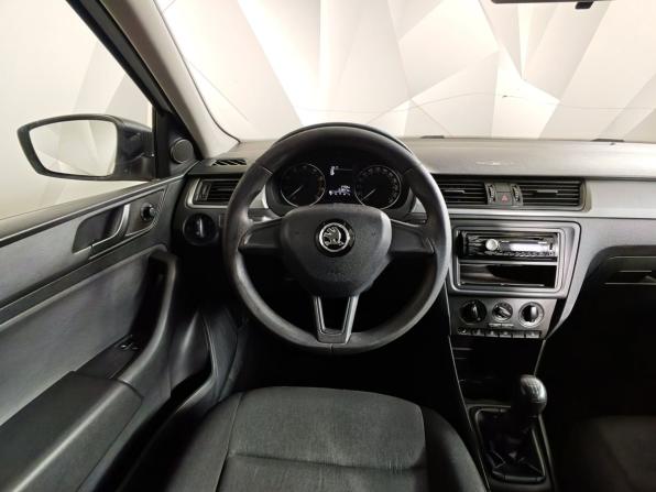 Skoda Rapid I с пробегом 2015 года, цена 589 000 рублей, 313645 км, лифтбек, Автокод Объявления