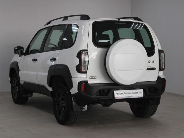 Lada (ВАЗ) Niva Travel I с пробегом 2022 года, цена 949 900 рублей, 58773 км, внедорожник, Автокод Объявления