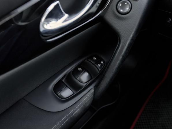 Nissan Qashqai II с пробегом 2014 года, цена 1 290 000 рублей, 186439 км, внедорожник, Автокод Объявления