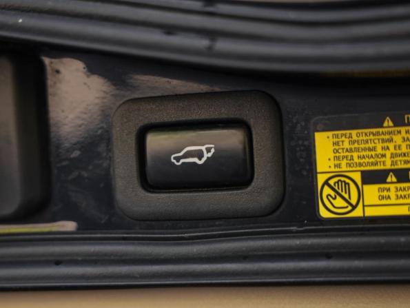 Toyota Land Cruiser 200 Series Рестайлинг 1 с пробегом 2013 года, цена 3 099 000 рублей, 234153 км, внедорожник, Автокод Объявления