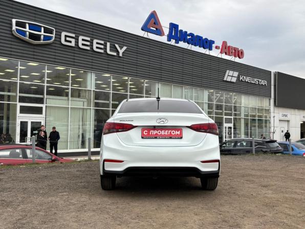 Hyundai Solaris II с пробегом 2017 года, цена 890 000 рублей, 144676 км, седан, Автокод Объявления