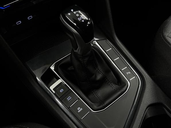 Volkswagen Tiguan II Рестайлинг с пробегом 2021 года, цена 2 626 000 рублей, 80444 км, внедорожник, Автокод Объявления