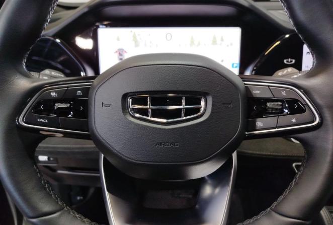 Geely Monjaro I с пробегом 2024 года, цена 3 470 000 рублей, 47939 км, внедорожник, Автокод Объявления