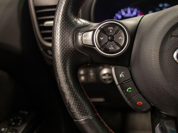 Kia Soul II Рестайлинг с пробегом 2016 года, цена 1 650 000 рублей, 140167 км, хэтчбек, Автокод Объявления