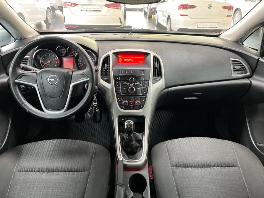 Opel Astra J Киров  - изображение 11