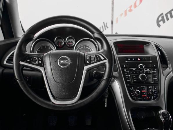 Opel Astra J Рестайлинг с пробегом 2013 года, цена 650 000 рублей, 177722 км, хэтчбек, Автокод Объявления