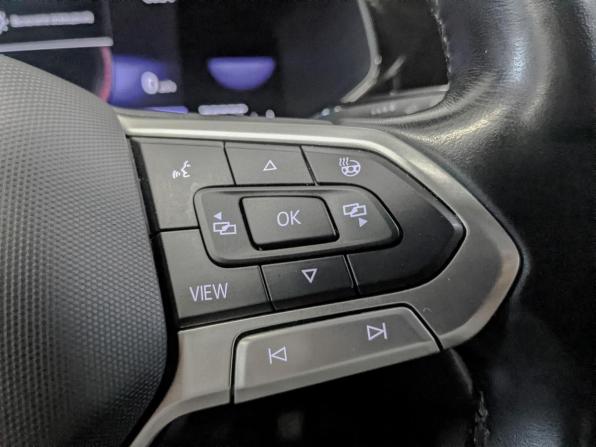 Volkswagen Taos I с пробегом 2022 года, цена 2 390 000 рублей, 95360 км, внедорожник, Автокод Объявления