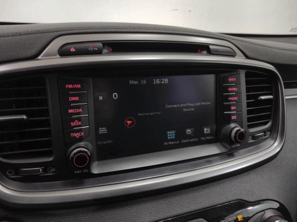 Kia Sorento III Prime Рестайлинг с пробегом 2017 года, цена 2 020 000 рублей, 135319 км, внедорожник, Автокод Объявления