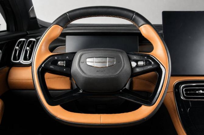 Geely Atlas II с пробегом 2025 года, цена 2 929 000 рублей, 29000 км, внедорожник, Автокод Объявления