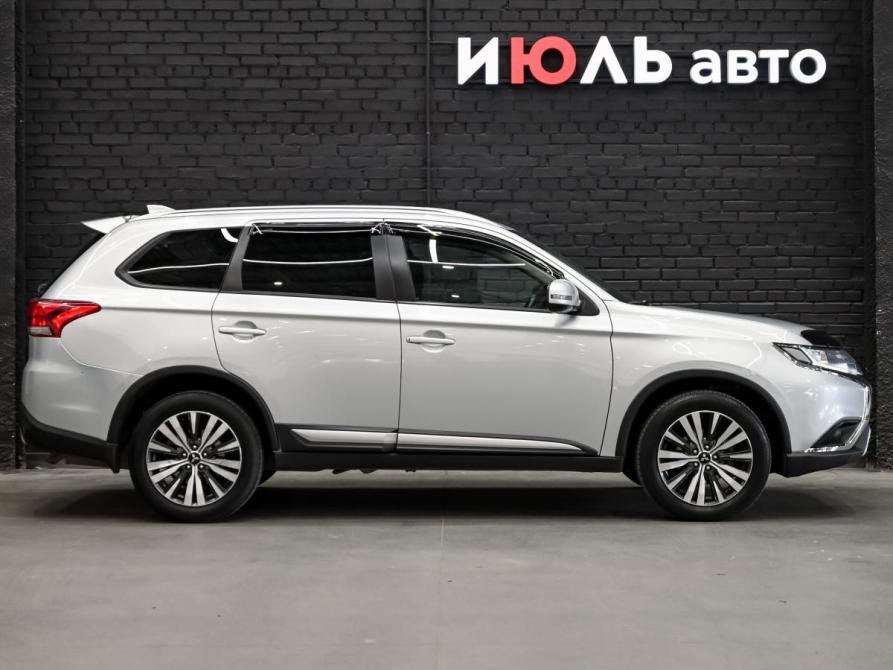Mitsubishi Outlander III Рестайлинг 3 Екатеринбург  - изображение 9