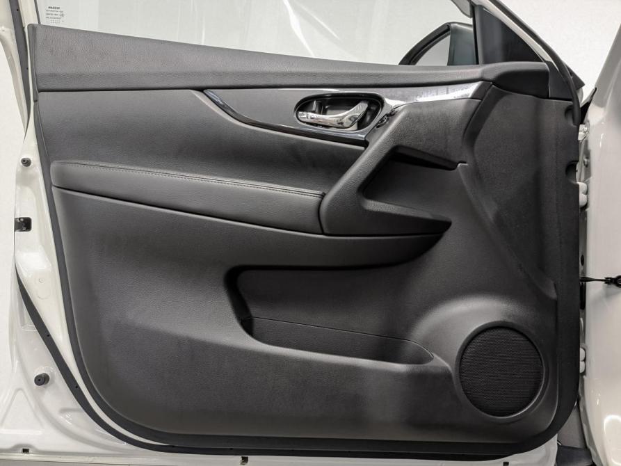 Nissan X-Trail III Рестайлинг Санкт-Петербург  - изображение 19